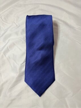 Classic Men's Solid Blue Tie - Sleek Diagonal Texture